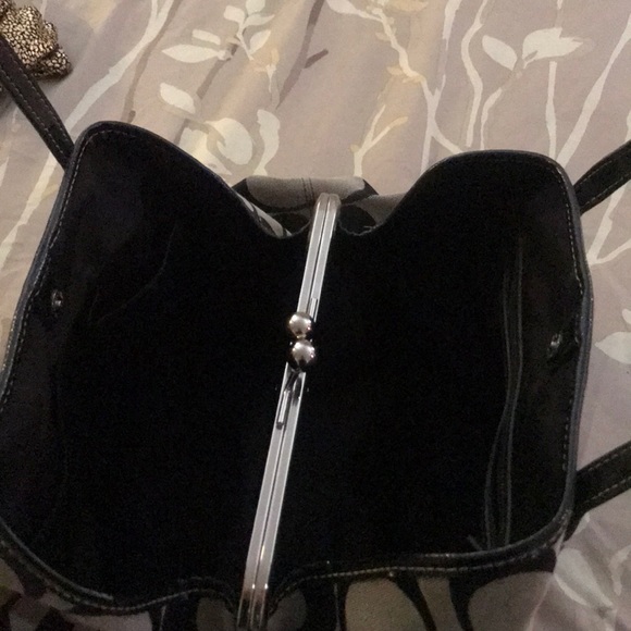 Back - Picture 4 of 5